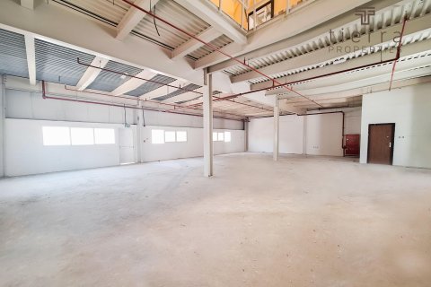 Gudang di Jebel Ali, Dubai, UEA 463 m2 nomor 567173 - foto 2