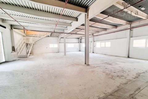 Gudang di Jebel Ali, Dubai, UEA 463 m2 nomor 567173 - foto 3