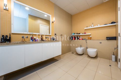 Apartemen di Palm Jumeirah, Dubai, UEA 3 kamar tidur, 222.22025988 m2 nomor 590919 - foto 18