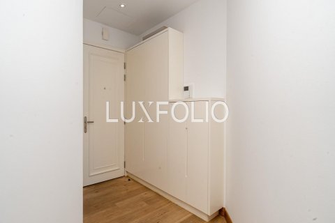 Apartment in Old Town, Dubai, UAE 3 bedrooms, 200 sq.m. № 627465 - photo 15