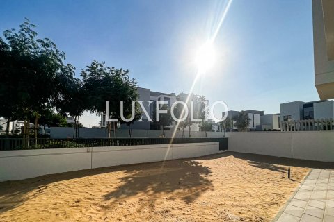 Villa in vendita a Al Furjan, Dubai, EAU 5 camere da letto, 425 mq. № 627469 - foto 17