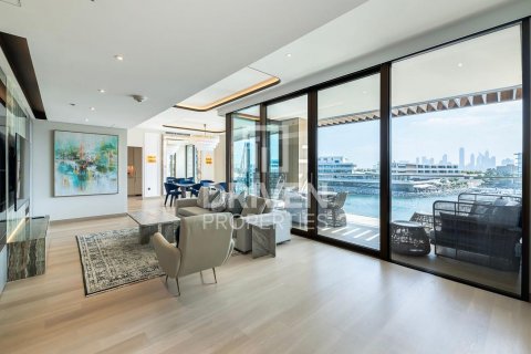 Apartmen di Jumeirah, Dubai, UAE 2 bilik tidur, 209 meter persegi № 601552 - foto 4