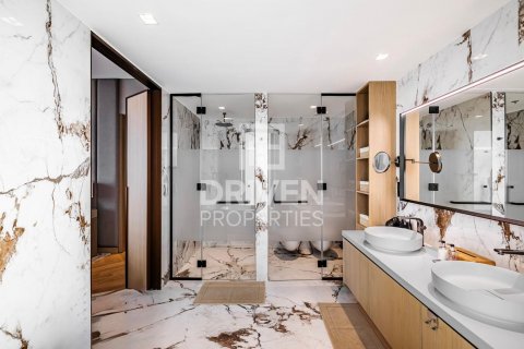 Apartment in Jumeirah, Dubai, UAE 3 bedrooms, 251 sq.m. № 601551 - photo 17