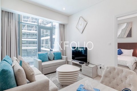 Apartment in Palm Jumeirah, Dubai, UAE 1 room, 33 sq.m. № 627940 - photo 11
