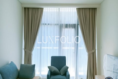 Apartment in Palm Jumeirah, Dubai, UAE 1 room, 33 sq.m. № 627940 - photo 6