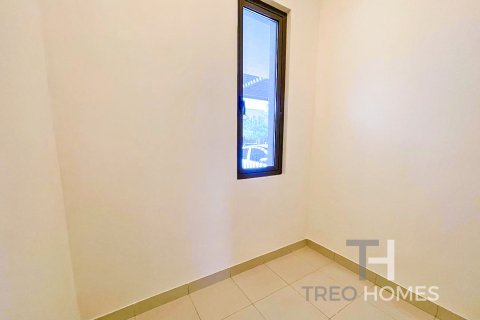 Townhouse in Dubai South (Dubai World Central), UAE 3 bedrooms, 181 sq.m. № 586772 - photo 14
