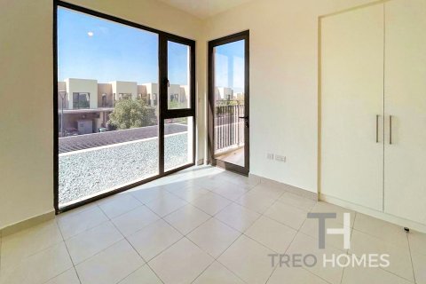 Townhouse in Dubai South (Dubai World Central), UAE 3 bedrooms, 181 sq.m. № 586772 - photo 18