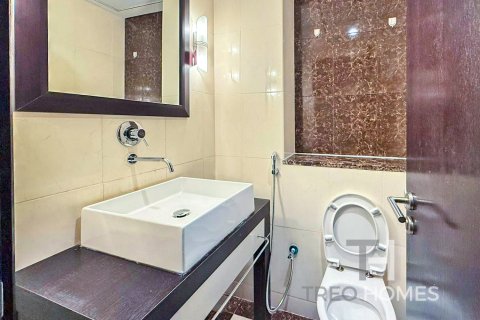 Apartmen di Jumeirah Lake Towers, Dubai, UAE 1 bilik tidur, 91 meter persegi № 586769 - foto 12