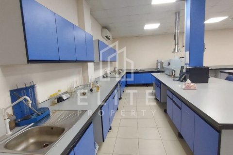 Hamriyah Free Zone、Sharjah、UAE にある工場販売中 2052 m2、No620275 - 写真 17
