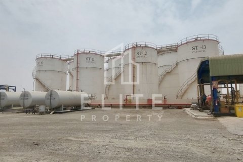 Hamriyah Free Zone、Sharjah、UAE にある工場販売中 2052 m2、No620275 - 写真 1