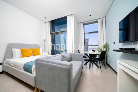 Apartment in Business Bay, Dubai, UAE 1 room, 35 sq.m. № 625831 - photo 1