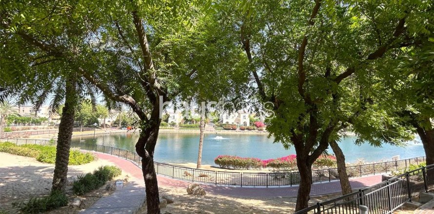 Villa in Arabian Ranches, Dubai, UAE 3 bedrooms, 253 sq.m. № 625828