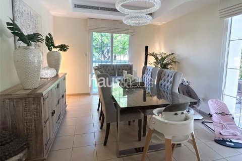 Villa in Arabian Ranches, Dubai, UAE 3 bedrooms, 253 sq.m. № 625828 - photo 6