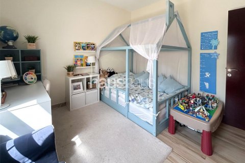 Villa in Arabian Ranches, Dubai, UAE 3 bedrooms, 253 sq.m. № 625828 - photo 8