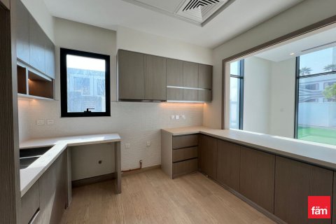 Al Furjan, Dubai, UAE의 임대용 타운하우스 침실 4개, 400.4제곱미터 번호 632924 - 사진 20
