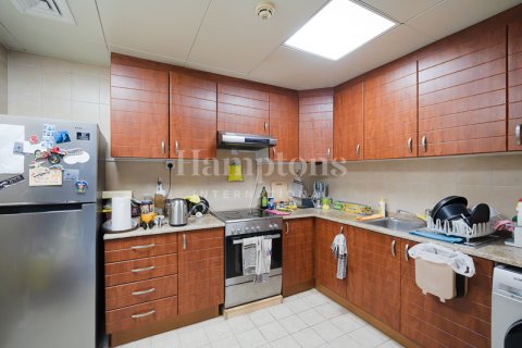 Apartmen di Jumeirah Lake Towers, Dubai, UAE 1 bilik tidur, 75.29973956 meter persegi № 583679 - foto 9