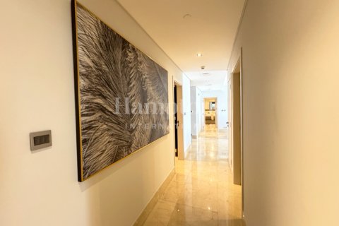Appartamento in affitto a Palm Jumeirah, Dubai, EAU 3 camere da letto, 161.91970967 mq. № 583677 - foto 11