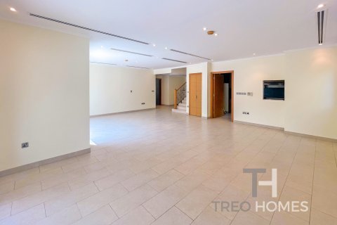 Villa para arrendamento em Jumeirah Park, Dubai, EAU 4 quartos, 314 m2 № 595576 - foto 3