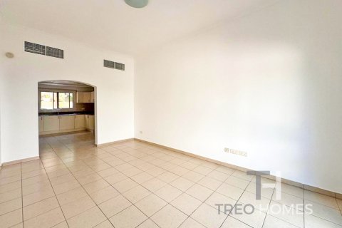 Vilë në Meadows, Dubai, Emiratet e Bashkuara Arabe 3 dhoma gjumi, 540 m2. № 595577 - Foto 3