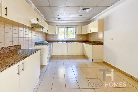 Vilë në Meadows, Dubai, Emiratet e Bashkuara Arabe 3 dhoma gjumi, 540 m2. № 595577 - Foto 4