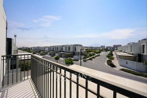 Shtëpi në qytet në Al Furjan, Dubai, Emiratet e Bashkuara Arabe 4 dhoma gjumi, 228.2 m2. № 534265 - Foto 1