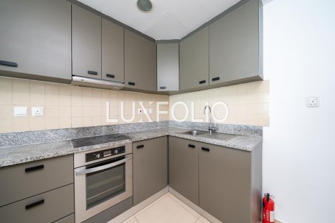 Apartmen di Jumeirah Lake Towers, Dubai, UAE 1 bilik tidur, 120 meter persegi № 628168 - foto 7