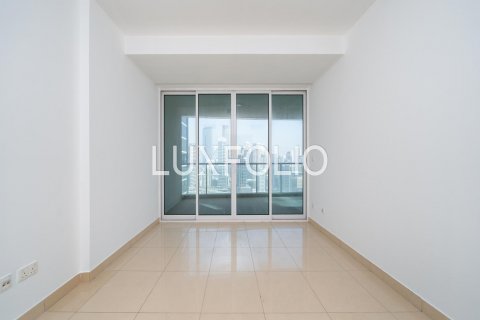 Apartmen di Jumeirah Lake Towers, Dubai, UAE 1 bilik tidur, 120 meter persegi № 628168 - foto 9
