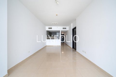 Apartmen di Jumeirah Lake Towers, Dubai, UAE 1 bilik tidur, 120 meter persegi № 628168 - foto 4