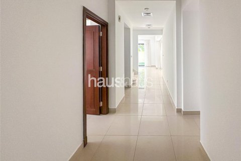 Vilë në Arabian Ranches 2, Dubai, Emiratet e Bashkuara Arabe 4 dhoma gjumi, 300 m2. № 626769 - Foto 9