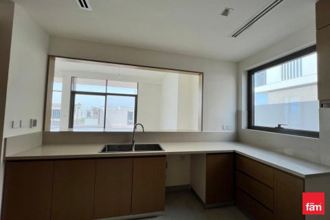 Vilë në Al Furjan, Dubai, Emiratet e Bashkuara Arabe 4 dhoma gjumi, 529.4 m2. № 621496 - Foto 2