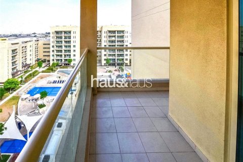 Apartment in Greens, Dubai, UAE 2 bedrooms, 105 sq.m. № 625453 - photo 2