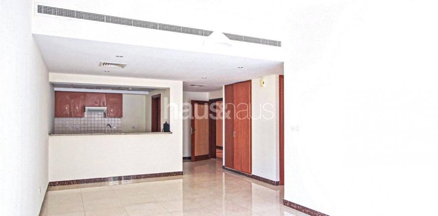 Apartment in Greens, Dubai, UAE 2 bedrooms, 105 sq.m. № 625453