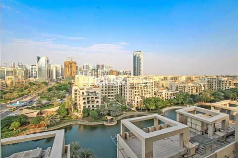Apartment in The Views, Dubai, UAE 1 bedroom, 84 sq.m. № 625452 - photo 1