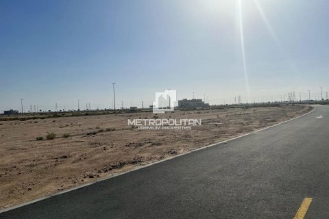 Land in Jebel Ali, Dubai, UAE 978 sq.m. № 593474 - photo 1