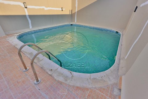 Vilë në Al Bateen, Abu Dhabi, Emiratet e Bashkuara Arabe 5 dhoma gjumi, 502 m2. № 615470 - Foto 22