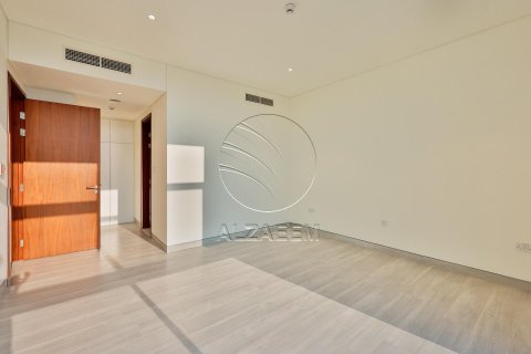 Villa para arrendamento em Abu Dhabi, EAU 4 quartos, 880 m2 № 615471 - foto 17