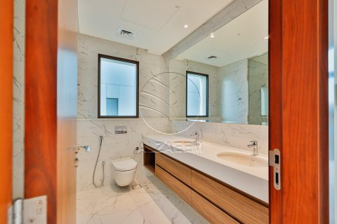 Villa para arrendamento em Abu Dhabi, EAU 4 quartos, 880 m2 № 615471 - foto 19