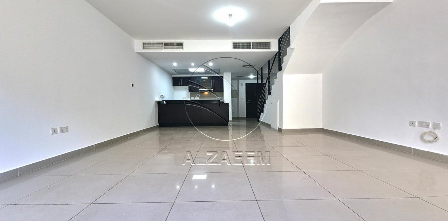Вілла в Al Reef, Абу-Даби, ОАЕ 3 спальні, 174м2 № 615280