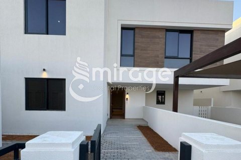 Vila na Yas Island, Abu Dhabi, SAE 5 ložnice, 288.7 m² Č.: 578515 - fotografie 1