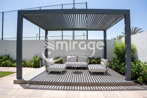 Vilë në Saadiyat Island, Abu Dhabi, Emiratet e Bashkuara Arabe 6 dhoma gjumi, 591.4 m2. № 578517 - Foto 2