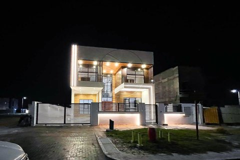 Vila v Al Shamkha, Abu Dhabi, SAE 5 ložnice, 521 m² Č.: 615697 - fotografie 1