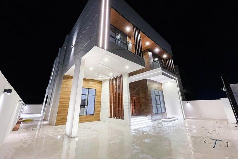 Vila v Al Shamkha, Abu Dhabi, SAE 5 ložnice, 521 m² Č.: 615697 - fotografie 2