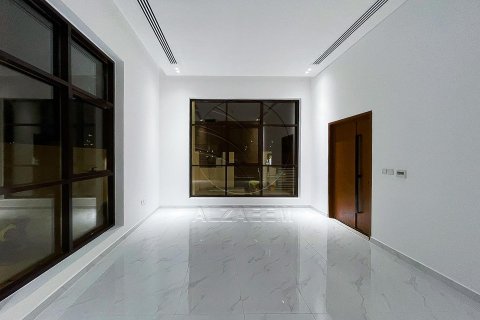 Vila v Al Shamkha, Abu Dhabi, SAE 5 ložnice, 521 m² Č.: 615697 - fotografie 6