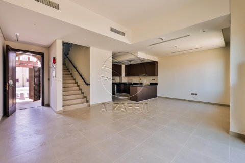 Townhouse in Khalifa City, Abu Dhabi, UAE 2 bedrooms, 123 sq.m. № 615698 - photo 3