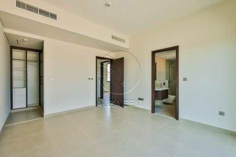 Townhouse in Khalifa City, Abu Dhabi, UAE 2 bedrooms, 123 sq.m. № 615698 - photo 12