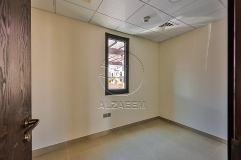 Townhouse in Khalifa City, Abu Dhabi, UAE 2 bedrooms, 123 sq.m. № 615698 - photo 5