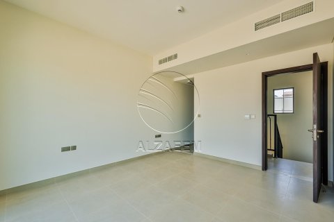 Townhouse in Khalifa City, Abu Dhabi, UAE 2 bedrooms, 123 sq.m. № 615698 - photo 14