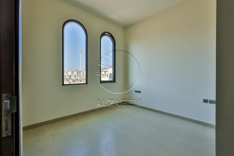 Townhouse in Khalifa City, Abu Dhabi, UAE 2 bedrooms, 123 sq.m. № 615698 - photo 16