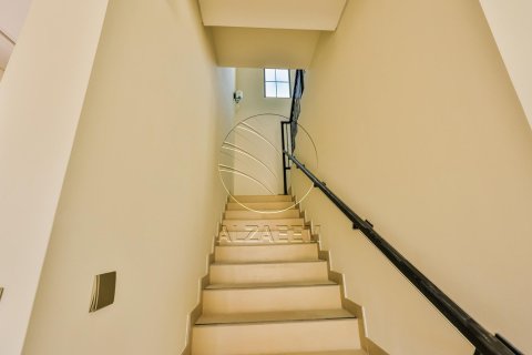 Townhouse in Khalifa City, Abu Dhabi, UAE 2 bedrooms, 123 sq.m. № 615698 - photo 7