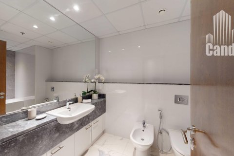 Apartament në Business Bay, Dubai, Emiratet e Bashkuara Arabe 2 dhoma gjumi, 125.9 m2. № 600154 - Foto 44